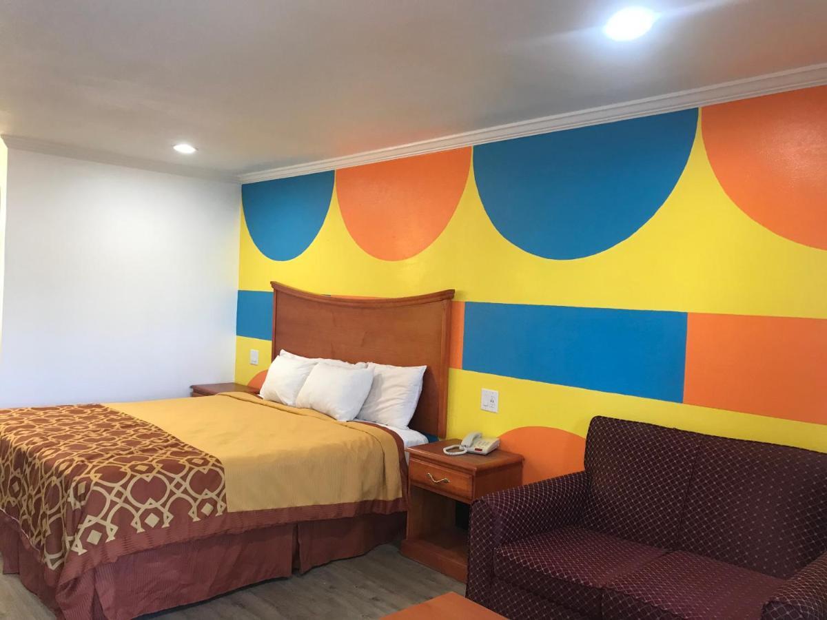 Americas Best Value Inn Bowie Exterior photo